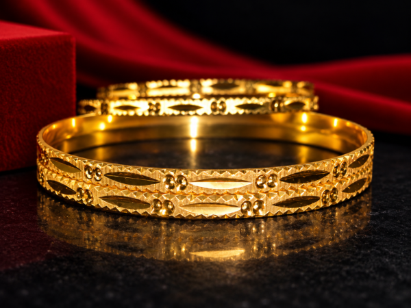 TATE Gold-Tone Leaf Motif Designer Bangle